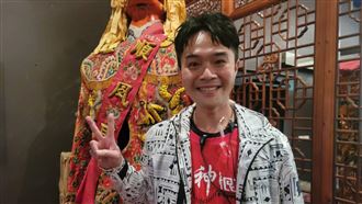 白沙屯媽祖加持得金鐘　《神很大》來還願