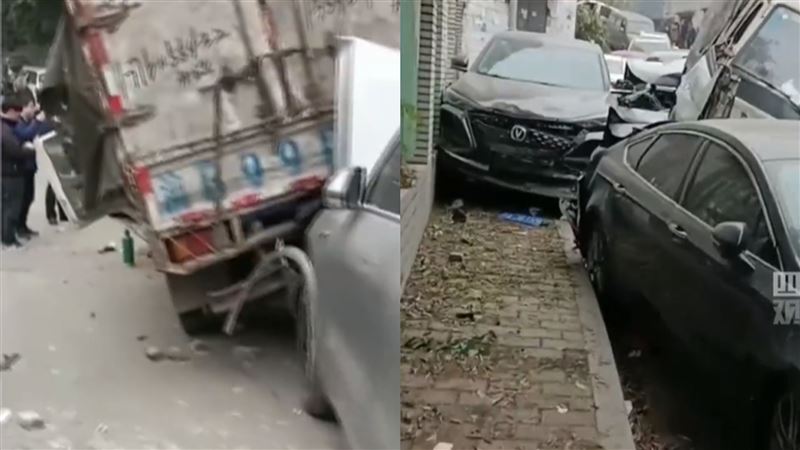 巷子停車連撞10台車！網怒轟：終身禁駕