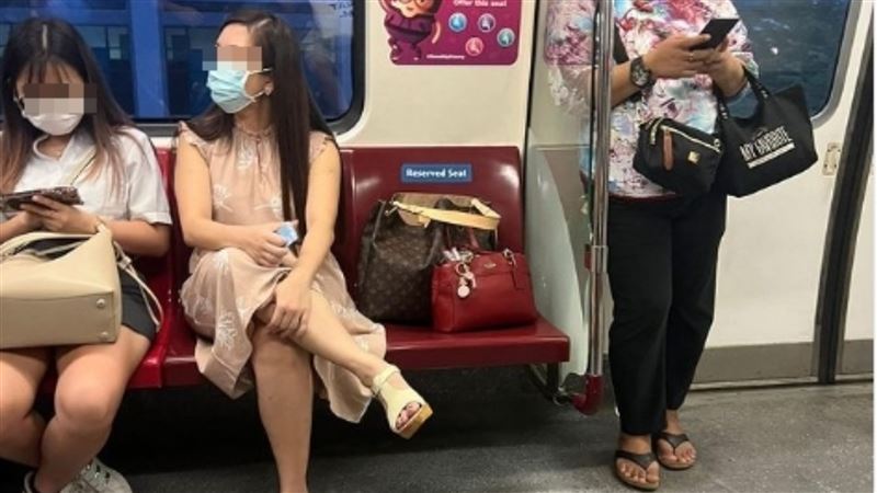 長髮女LV包「坐博愛座」　網怒轟：超自私