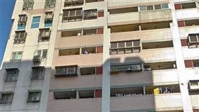 抖音疑在台灣設分公司  登記地為出租套房（1）中國短影片平台抖音所屬的北京字節跳動疑在台灣設分公司。記者20日走訪公司登記處所，為一處住宅大樓，管理員表示，登記地為出租套房。中央社記者蘇木春攝  111年12月20日