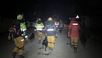 土國任務完成！搜救犬隊背影感動1.8萬人