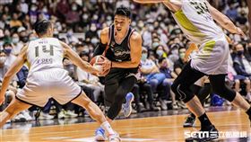 鋼鐵人林書豪首戰就打超過41分鐘。（圖／高雄鋼鐵人提供）