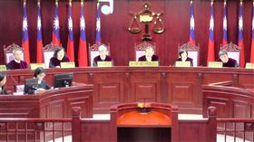 公教年改，憲法法庭，辯論，大法官，釋憲。翻攝司法院直播官網