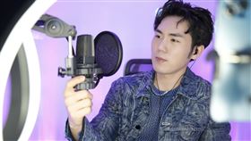 國內最大直播平台「浪直播」迎來新直播主，擁有188公分模特兒般身材游恩赫。（圖／浪直播提供）