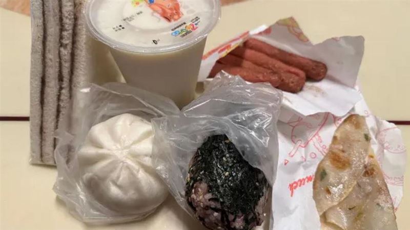 肉包才5元！她早餐買6樣百元有找