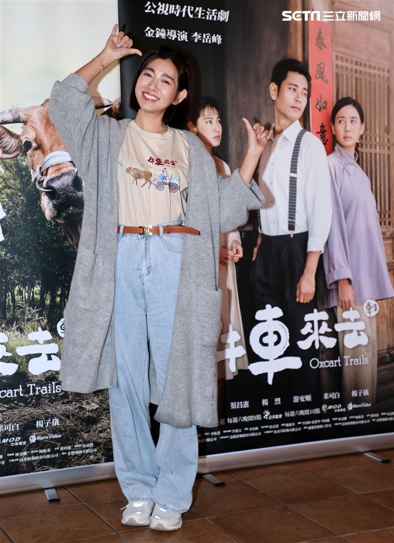 米可白出席「牛車來去」情人節滿月茶敘。（記者邱榮吉/攝影）