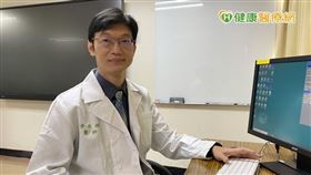 甲狀腺疾病極為常見，相關問題應盡快就醫，由新陳代謝科、耳鼻喉科、甲狀腺外科、一般外科等專科醫師進行評估診斷。