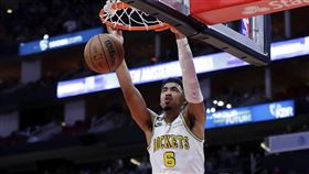 ▲小馬丁（K.J. Martin）參加灌籃大賽。（圖／美聯社／達志影像）