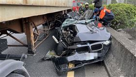 寶山交流道,聯結車,BMW,車禍（圖／翻攝畫面）