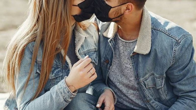女友打扮變阿姨穿著　男友崩潰：超丟臉
