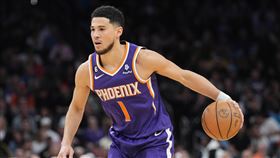 ▲布克（Devin Booker）攻下全隊最高32分，復出出賽3場太陽都贏球。（圖／路透社／達志影像）