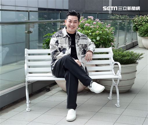 「時尚教授」李明川加入三立藝能。（記者邱榮吉/攝影）