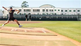 ▲大聯盟2月中旬展開投捕訓練營。（圖／取自匹茲堡海盜FB）