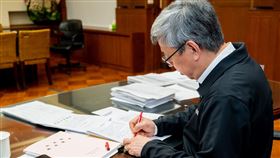 行政院長陳建仁。（圖／翻攝陳建仁臉書)