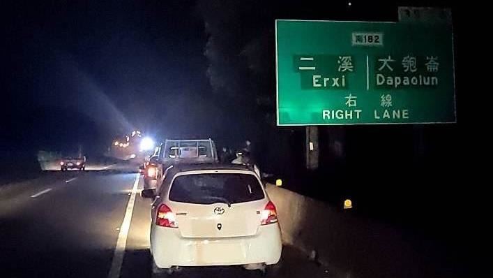 台84線7車詭異爆胎！沾血輪胎揭離奇真相