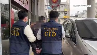 偵查隊長抓刑警　假警違法持改造手槍遭逮