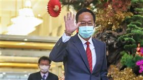 郭台銘拜會王金平  是否回國民黨受矚目鴻海創辦人郭台銘（前）是否重回國民黨備受矚目。郭台銘14日下午在台北拜會前立法院長王金平，會後接受媒體訪問。中央社記者裴禛攝  112年2月14日