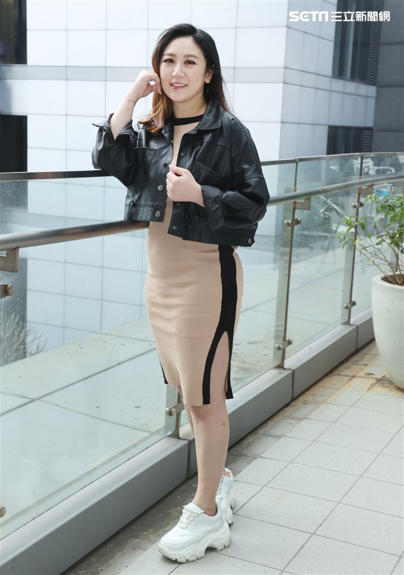蔡小潔產後復出三立新聞網專訪。（記者邱榮吉/攝影）