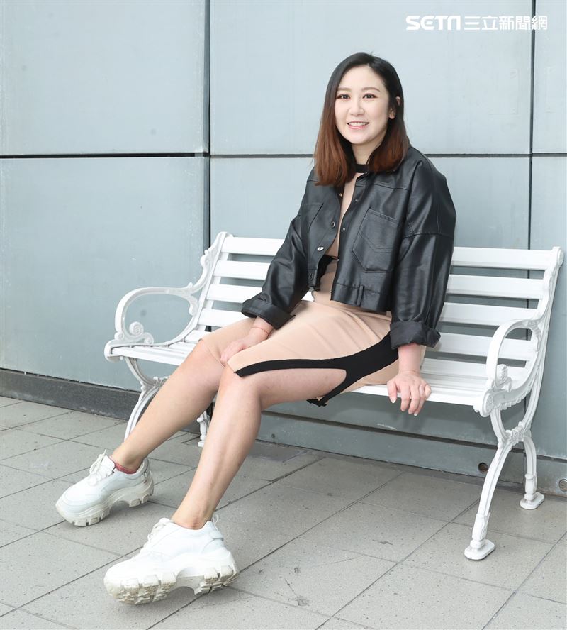 蔡小潔產後復出三立新聞網專訪。（記者邱榮吉/攝影）