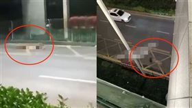 情侶天橋活春宮！她全裸墜橋⋯男穿衣逃逸