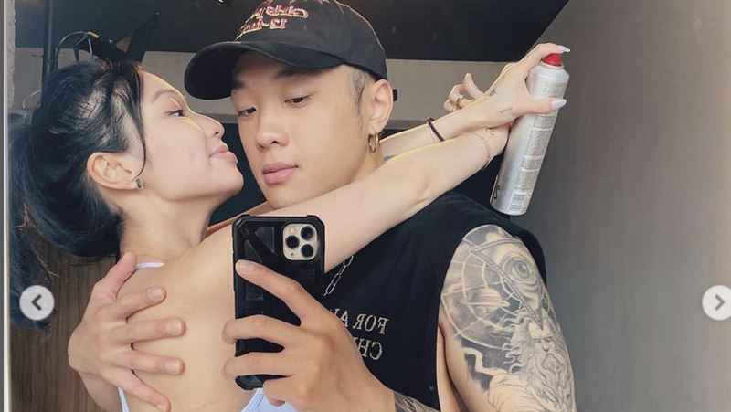 陳芳語被鏡子反射出賣！激辣身材不藏了