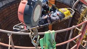 工作井,墜井,陳俞安,吊掛,桃園（圖／翻攝畫面）