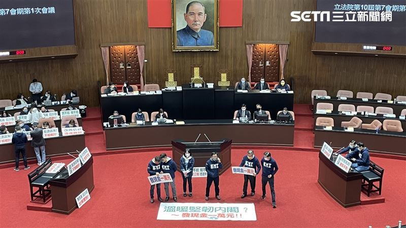陳建仁備詢！他：藍營發動佔領主席台杯葛
