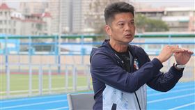 顏士凱集結最強女足國家隊  盼攜手踢進世界盃現年53歲的顏士凱2012年首任台灣女足總教練，2018年臨危受命接掌兵符，4年後又回到國家隊，首要任務除率隊踢進世界盃外，也期盼在附加賽踢出精彩內容。中央社記者鄭清元攝  112年2月18日