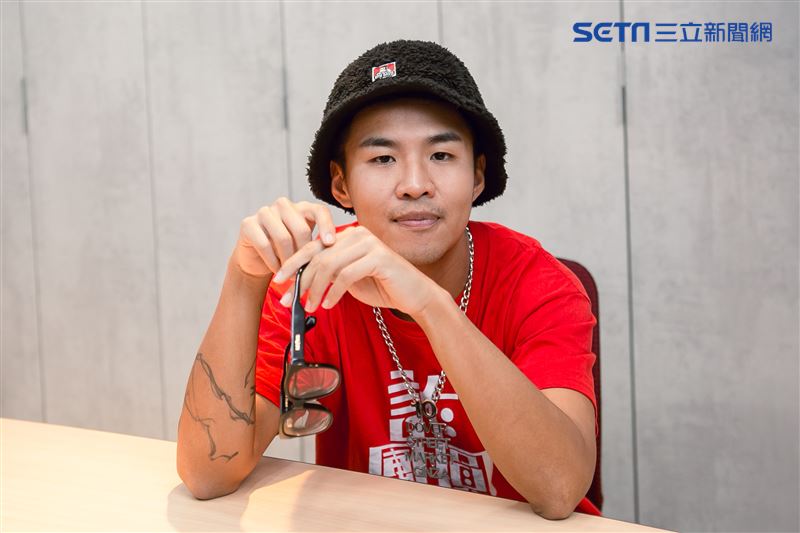 屁孩、盧以恩三立新聞網專訪。 （圖／記者楊澍攝影）