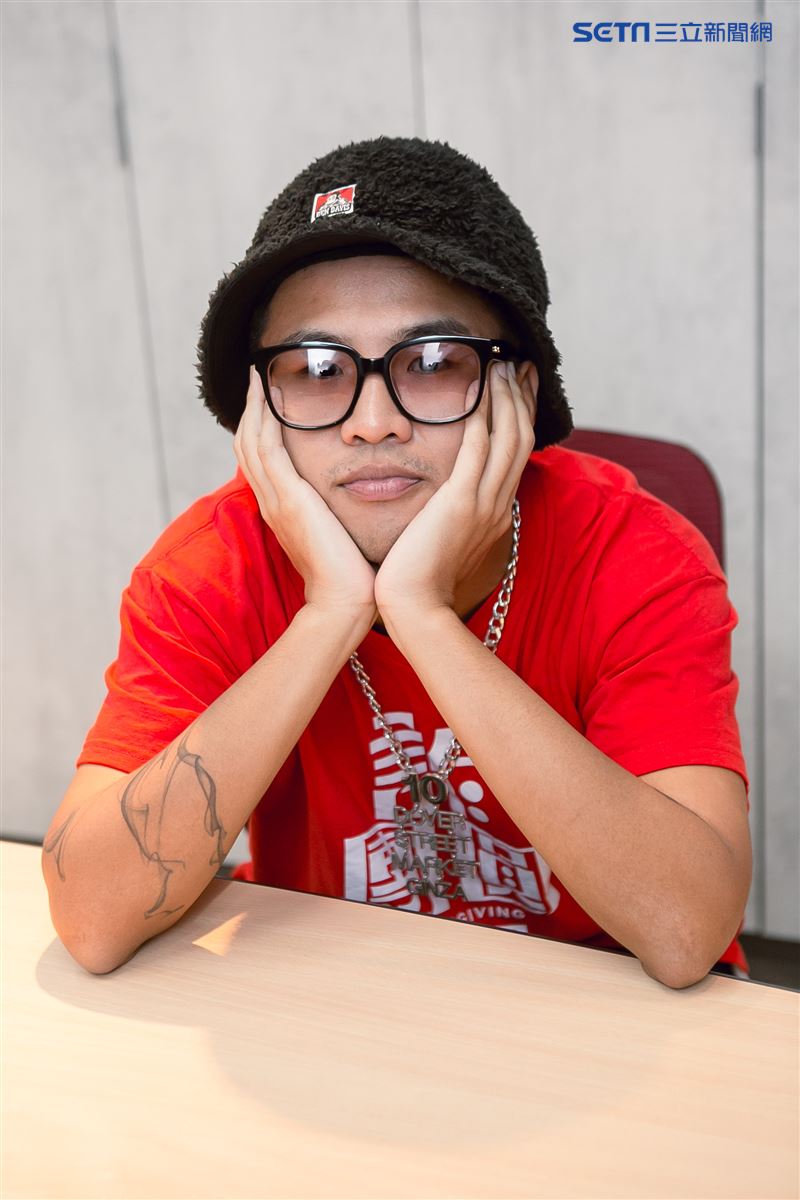 屁孩、盧以恩三立新聞網專訪。 （圖／記者楊澍攝影）