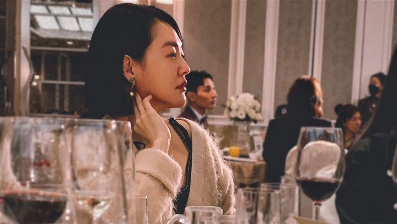小S參加婚禮哭了！「2新郎」逆天顏值曝光