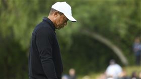 ▲美國高球名將老虎伍茲（Tiger Woods）重回PGA巡迴賽，卻因拿棉條開隊友玩笑，引發風波。（圖／美聯社／達志影像）