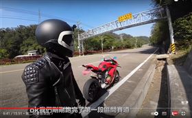 網紅拍片酸苗栗縣政府在台三線設區間測速，宛如區間賽車場。（圖／翻攝YT MOTODAILY）