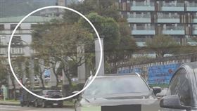 汐止,運動場,柱子,鎮煞,淹水,議員,廖先翔(翻攝自 汐止集團)
來源 新媒體