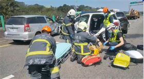 車禍,國道3,玻璃,貨車（圖／翻攝自記者爆料網、翻攝畫面）