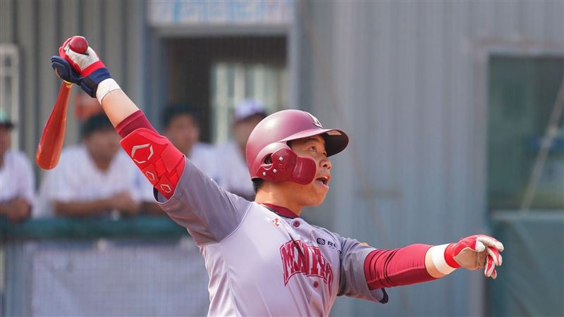 樂天陳佳樂砲轟英雄主戰投手　桃猿遭逆轉