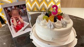 恩恩、冥誕、恩恩爸