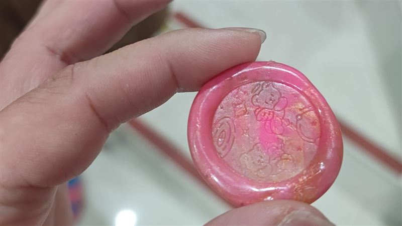 國小女兒拿保險套！他聽理由放心：長知識