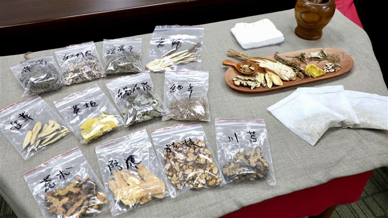 台北|類風濕性關節炎中醫可幫忙!西藥+中醫針灸、徒手、藥洗治療效果更佳 | 生活 | 三立新聞網 SETN.COM