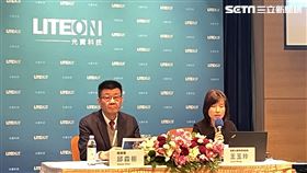 光寶科（2301）總經理邱森彬（左）於今（21）日公布第4季與全年度營運成果。（圖／記者吳康瑋攝）