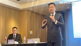 永道-KY總經理林秉毅（右）宣布力拚上市。（圖／記者吳康瑋攝）