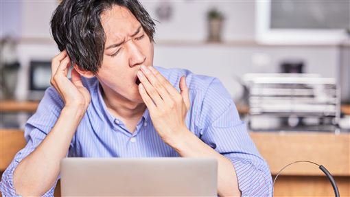 他血糖正常卻常昏睡！檢查驚「已1重病」
