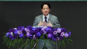 國家生技醫療品質獎授獎暨SNQ授證  副總統致詞「第25屆『國家生技醫療品質獎』授獎暨『SNQ國家品質標章』授證典禮」14日在台北美福大飯店舉行，副總統賴清德（圖）出席致詞。中央社記者王飛華攝  112年2月14日