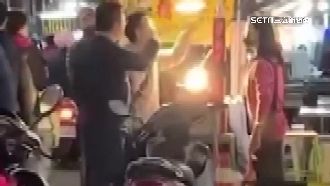 心疼女友栗子「剝不開」　男友怒打老闆