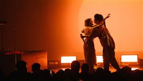 歐若拉 吳青峰 環球音樂提供