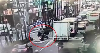 三寶爸載兒神風式鬼切　害倒楣騎士追撞