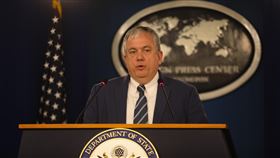 美國主辦APEC 致力確保台灣充分參與今年亞太經濟合作會議（APEC）由美國主辦，美國APEC資深官員莫瑞22日表示，美國視台灣為APEC正式成員，地位與其他會員相同，會確保包含台灣在內所有經濟體能充分參與。中央社記者徐薇婷華盛頓攝 112年2月23日