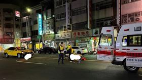 計程車,台中,中國醫藥大學醫院,車禍,過馬路（圖／翻攝記者新聞網）