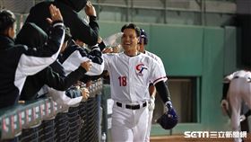 ▲世界棒球經典賽，台灣隊內野手張育成在和樂天桃猿的熱身賽炸裂3分砲。（圖／記者劉彥池攝影）