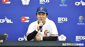 ▲世界棒球經典賽，台灣隊第2場熱身賽對戰中信兄弟，江坤宇賽後記者會受訪。（圖／記者劉彥池攝影）